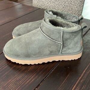Brand new UGG ultra mini in Alpine sold out size 9